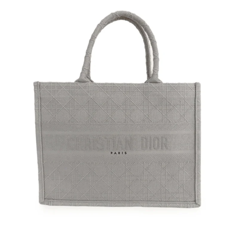 Dior Medium Cannage Embroidered Book Tote (28ICrL)