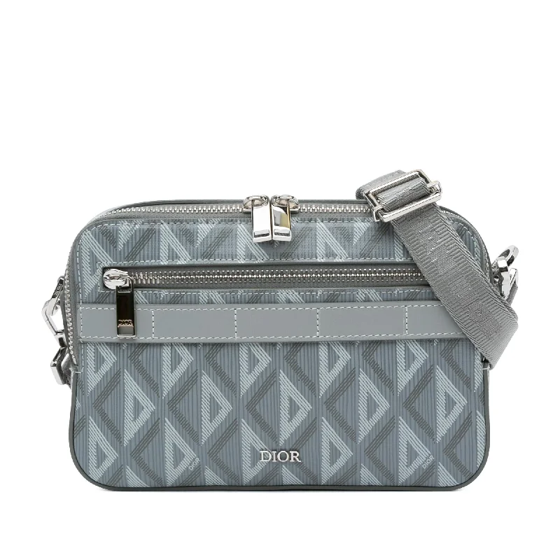 Dior CD Diamond Safari Bag with Strap (SHG-yAVE9Y)