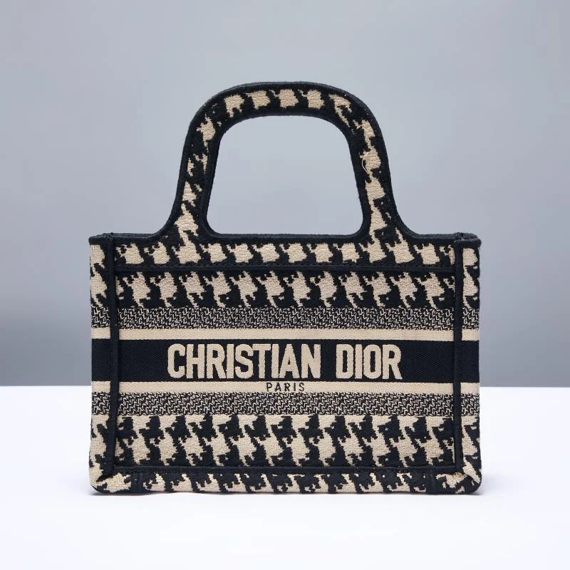 Luxury Handbags Christian Dior 267