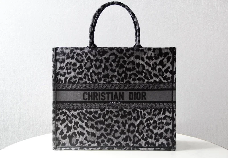 Luxury Handbags Christian Dior 260