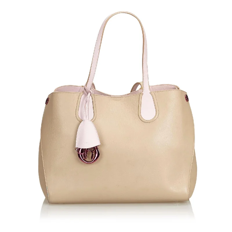 Dior Leather Addict Tote (SHG-10001)